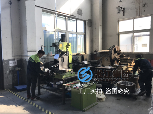 【車(chē)間*角】金屬軟管專(zhuān)用法蘭車(chē)床加工現(xiàn)場(chǎng) 【車(chē)間*角】金屬軟管專(zhuān)用法蘭車(chē)床加工現(xiàn)場(chǎng)