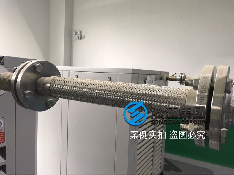 工業(yè)壓縮機(jī)儀表用氣源金屬軟管使用現(xiàn)場(chǎng)